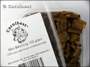 Carnibest Mini beloning 100 gr/doosje (100% gedroogd runderspiervlees)